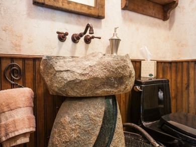 Luxury Alpine Style Huge Vacation Retreat Ski in Ski Out
